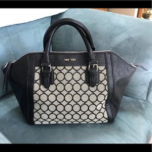 Black and beige Nine West purse
